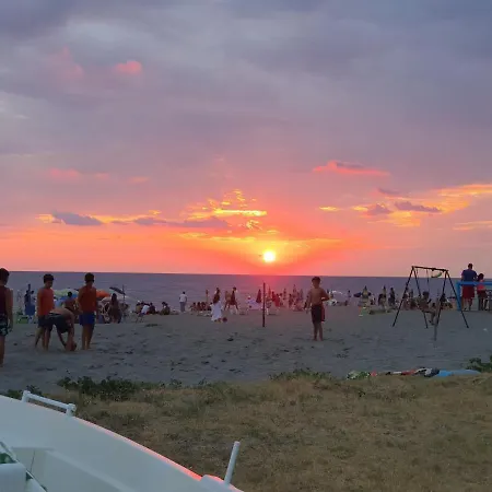 Appartamenti A Pochi Metri Dal Mare Vigoresort Resort *