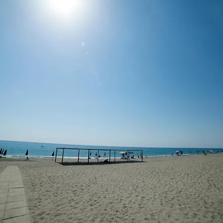 Appartamenti A Pochi Metri Dal Mare Vigoresort Resort *